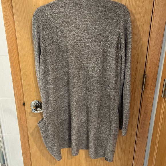 Barefoot Dreams cardigan. EUC - Picture 2 of 5